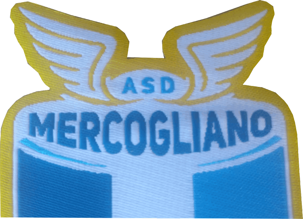particolare dello stemma personalizzato del Mercogliano Calcio in alta definizione particolare dello stemma ricamato del Mercogliano Calcio