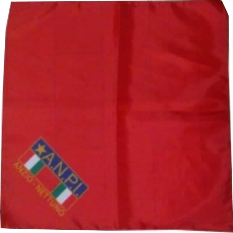 Lavori svolti di foulard personalizzati dei partigiani di colore rosso Lavori svolti di foulard personalizzati dei Partigiani