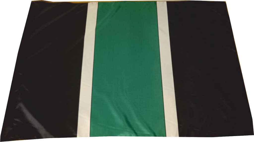 bandiera per tifoseria Nero, Verde e Bianca in pronta consegna bandiera per tifoseria Nero, Verde e Bianca