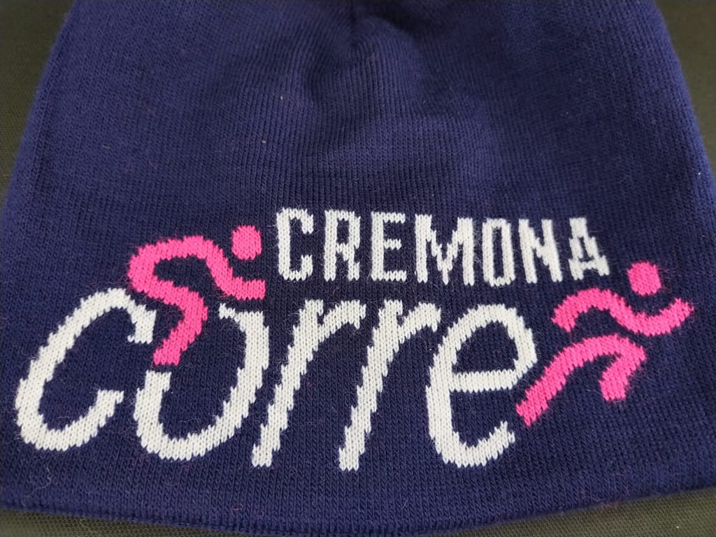 particolare cuffia cremona corre particolare cuffia cremona corre