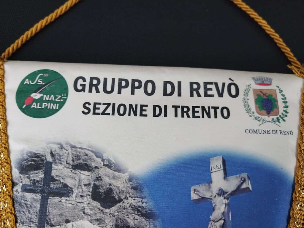 gagliardetto revò parte alta gagliardetto revò parte alta