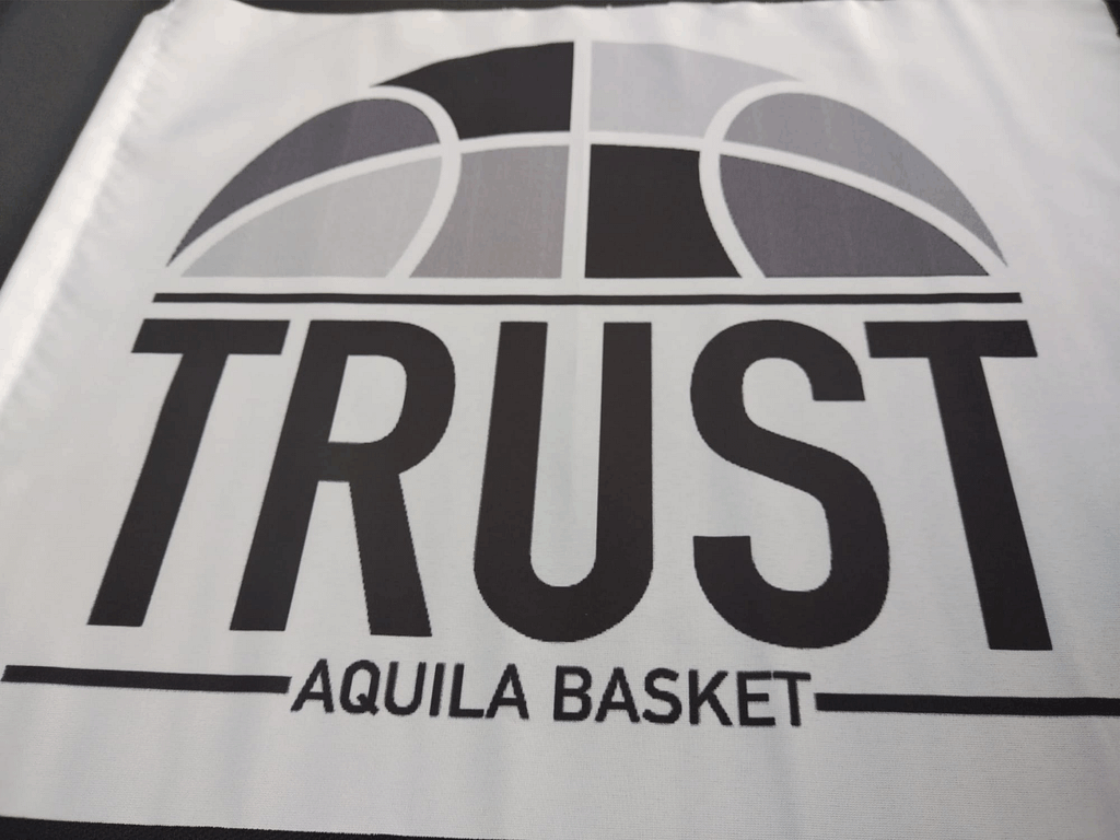 bandierina trust particolare logo bandierina trust particolare logo