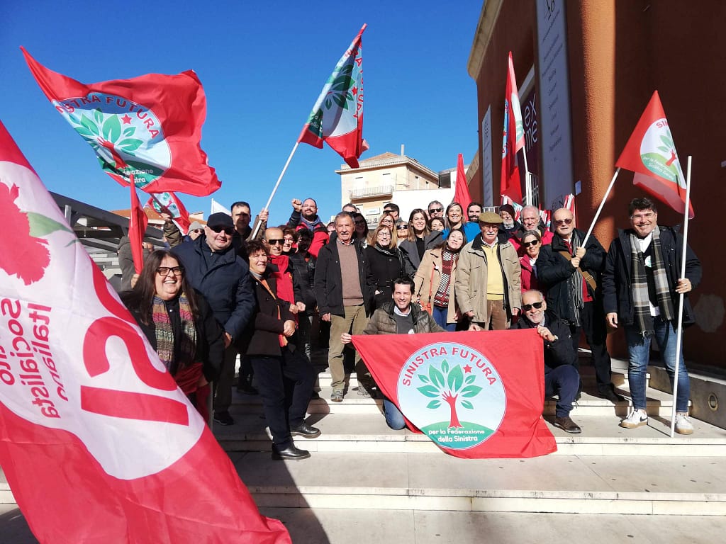 bandiere sinistra futura bandiere sinistra futura
