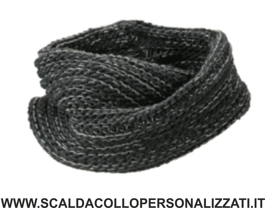 Scaldacollo intrecciato nella colorazione Nera Scaldacollo intrecciato nella colorazione Nera