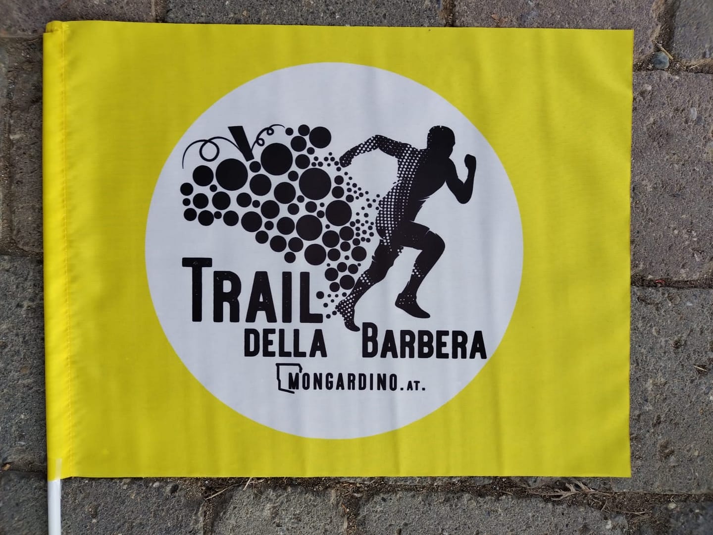 particolare bandiera trail particolare bandiera trail