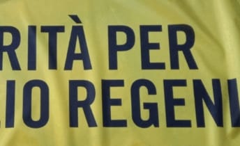 zoom bandiera giulio regeni zoom bandiera giulio regeni
