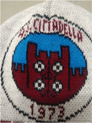 particolare cuffie jacquard personalizzate double cittadella particolare cuffie jacquard double cittadella