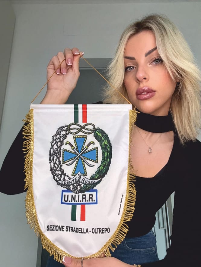 Modella con Gagliardetto Standard Grande Unirr