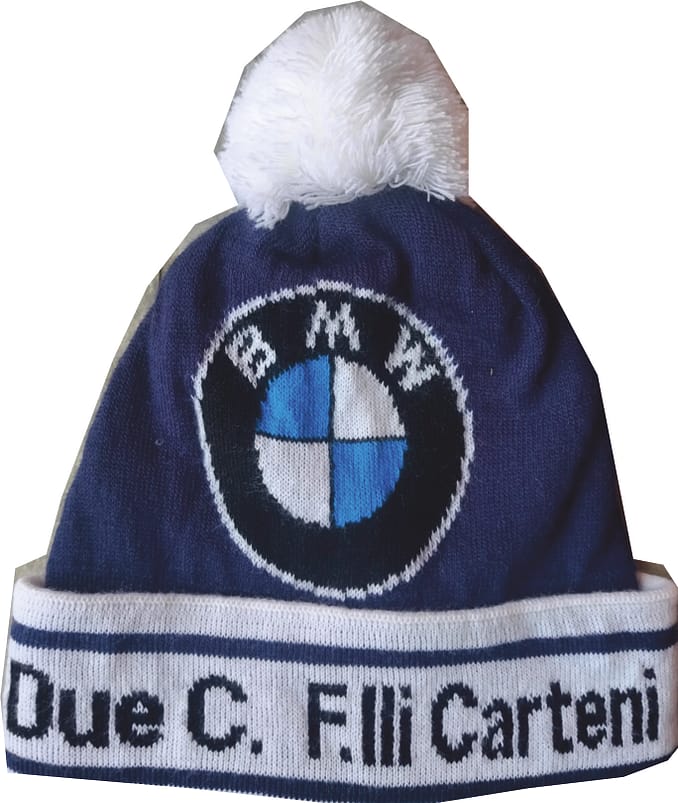 berretto con pon pon Due C. Personalizzato berretto con pon pon Due C.