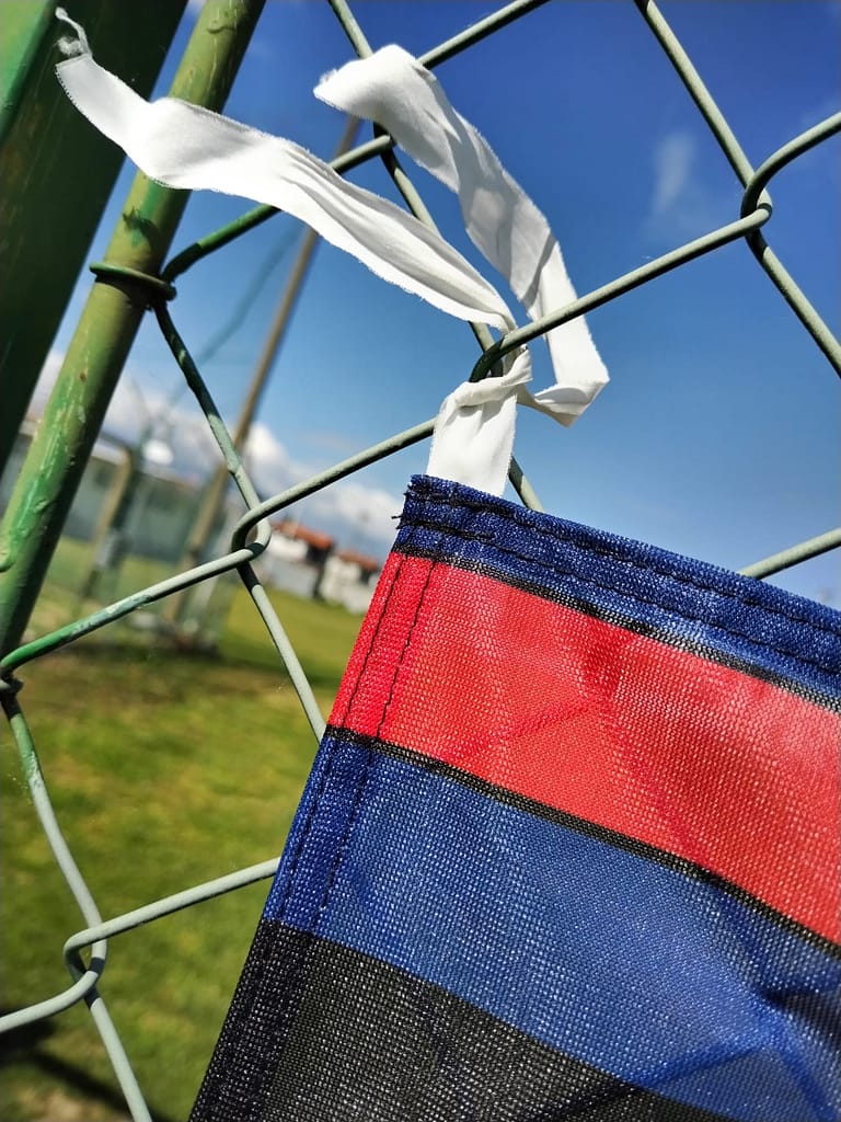fissaggio BANDIERE stadio IGNIFUGHE personalizzate fissaggio BANDIERE stadio IGNIFUGHE