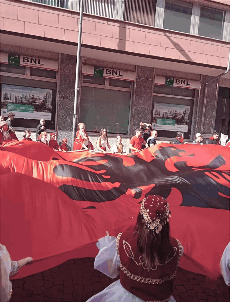 bandiera grandi dimensioni albania bandiera grandi dimensioni albania