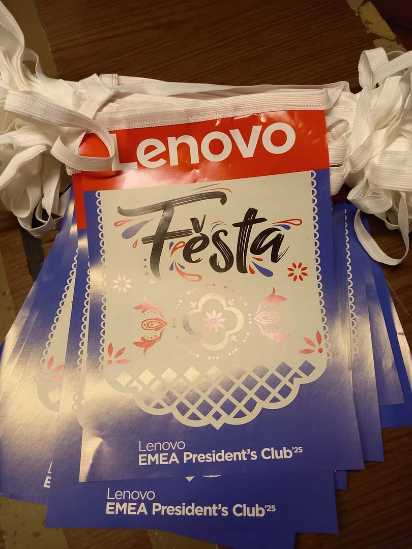 Accessorio Festa Party Filare 10 metri 20 bandierine Gialle 30 x 20 cm