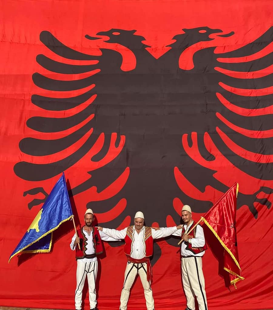 bandiera grandi dimensioni albania bandiera grandi dimensioni albania