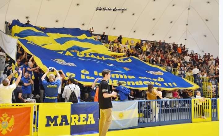 bandierone copricurva basket piombino bandierone copricurva basket piombino